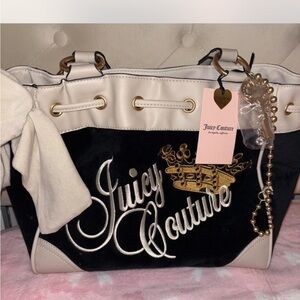 Juicy Couture Black and Cream Shoulder Bag